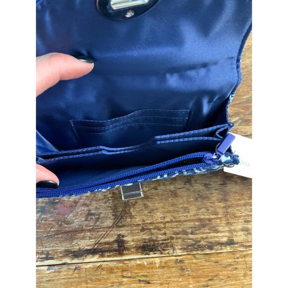 Vera‎ Bradley Wristlet NWT - Picture 5 of 5